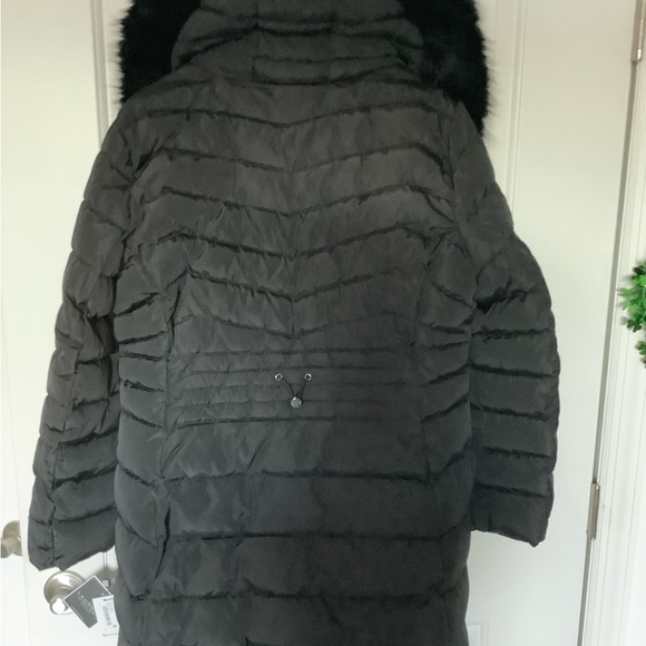 Laundry Puffer Coat - Picture 2 of 7